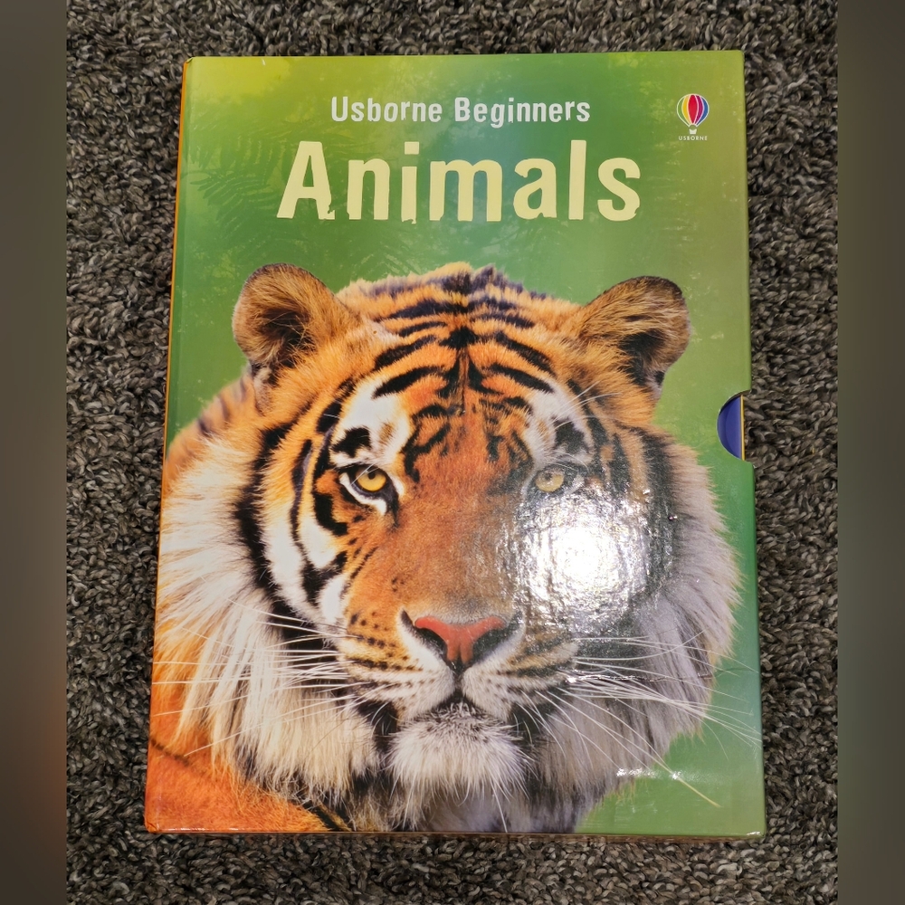 Usborne Beginners Animal Book Set - Picture 2 of 4